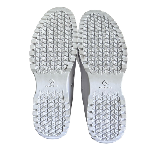 Converse Chuck Taylor All Star Lugged Hi 2.0 White Unisex Shoe Size 9.5 or 11.5
